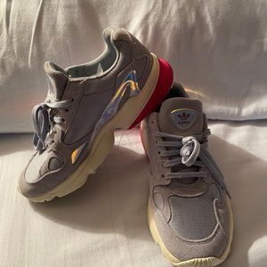 Adidas Womens Sneakers Size 6.5